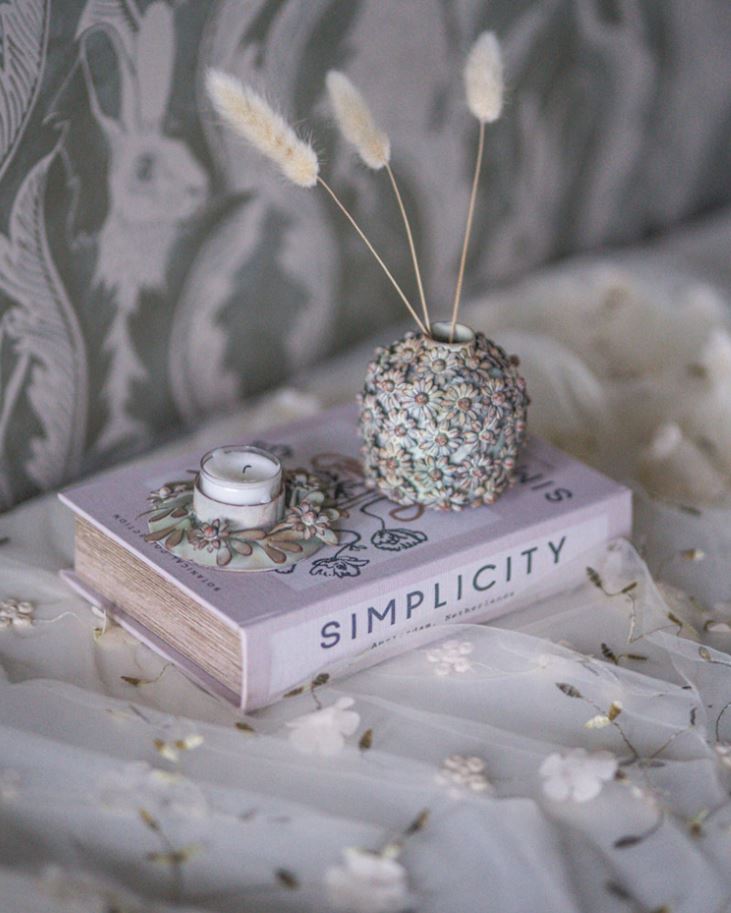 Lysestaker 2-pakning Floral Green Ø10 cm På lager Mars 2026