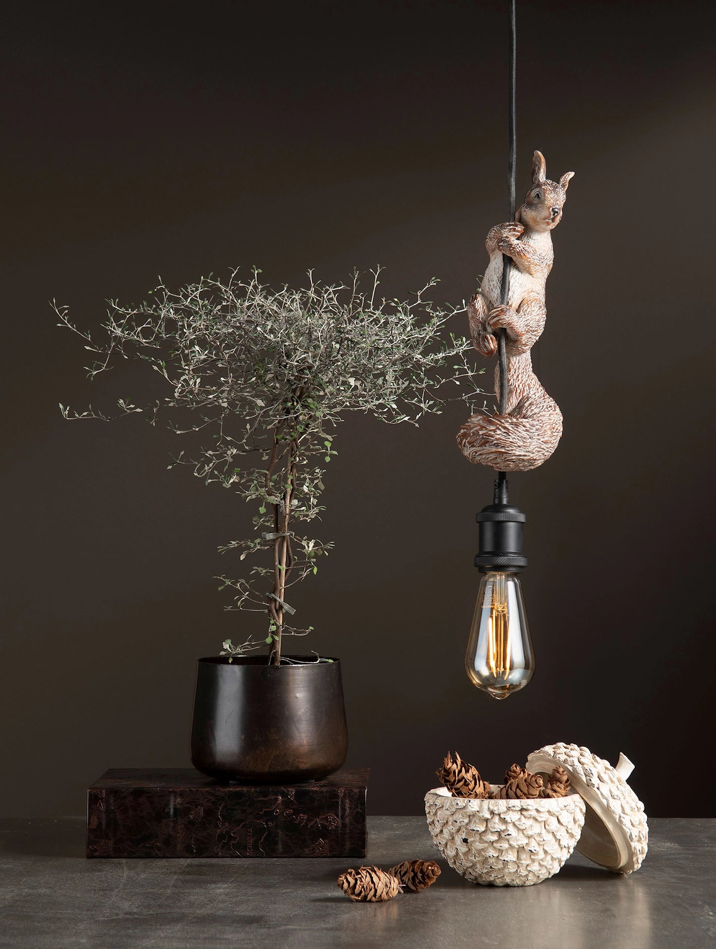 Taklampe Ekorre Hengende 38 cm