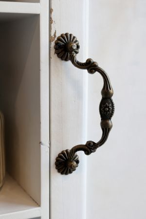 Veggskap med dør og hyller H61/L56/B19 cm creme