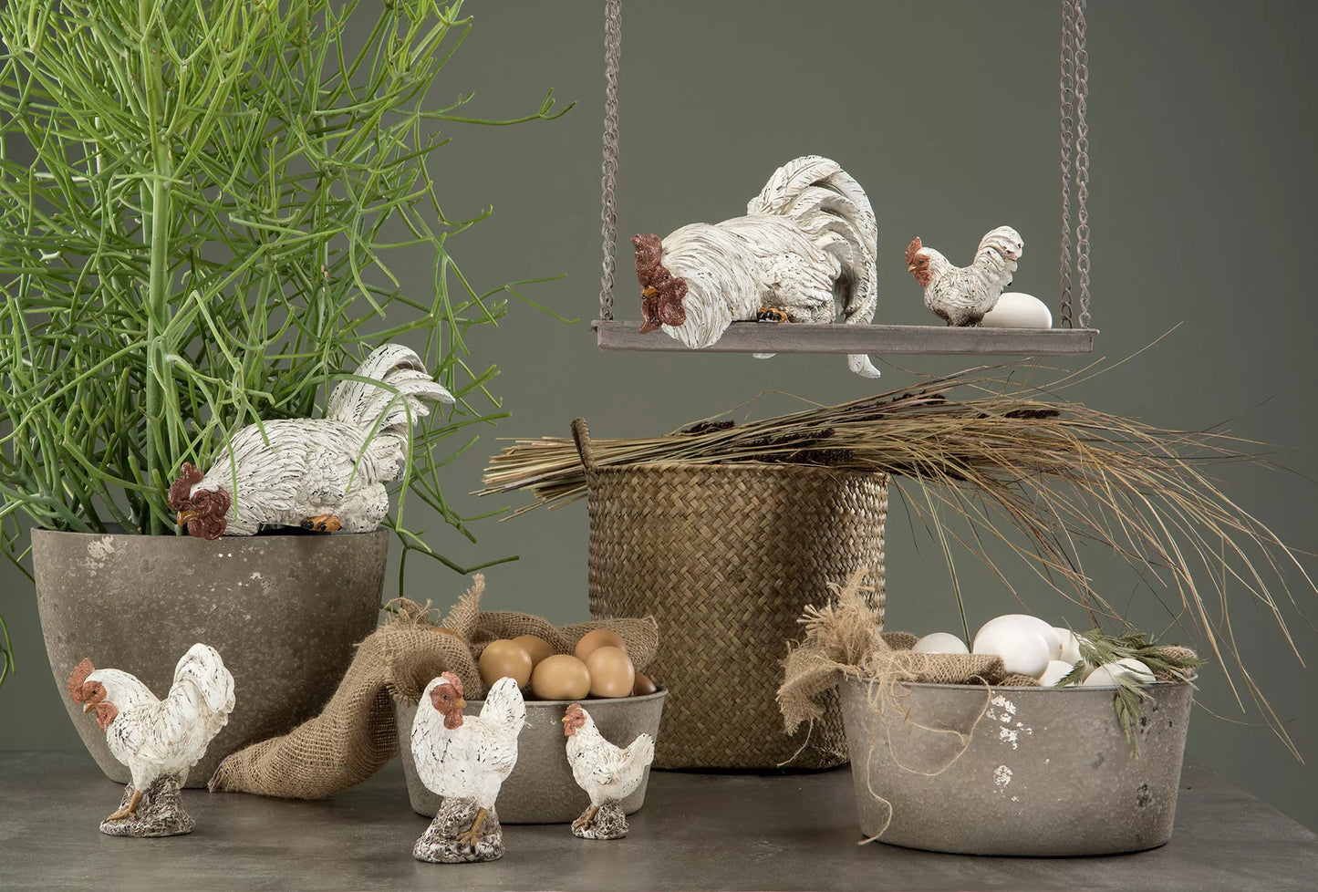 Påskepynt Hane Ser ned Poly 32x12x19cm
