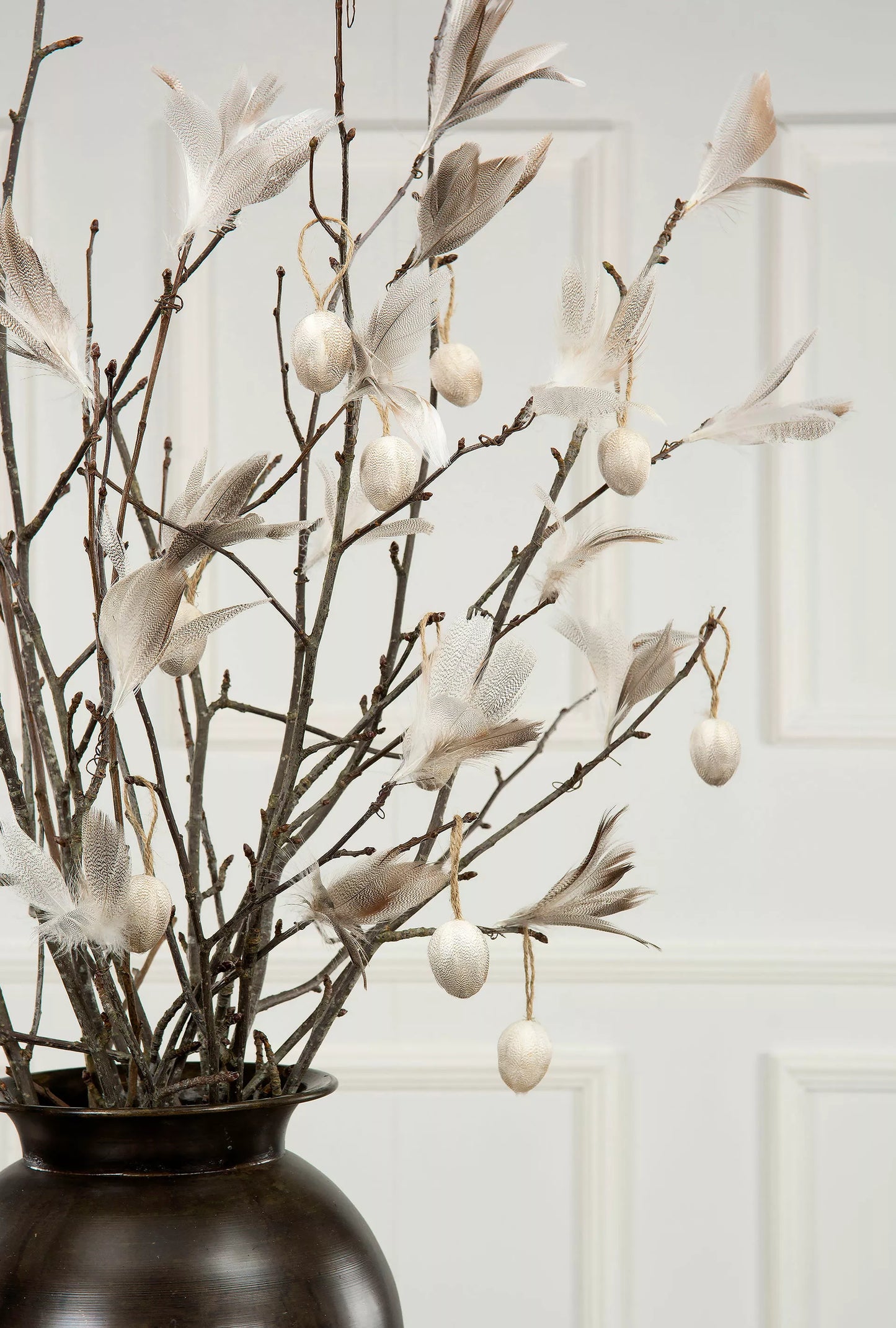 Påskepynt Egg med fjær 12-packk