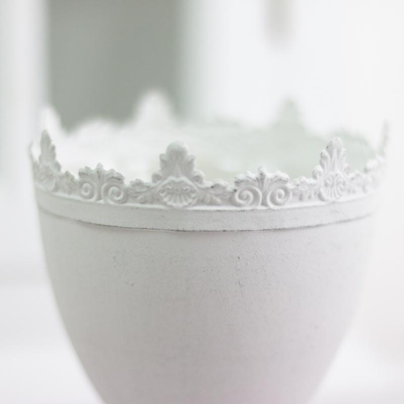 Blomsterpotte Blomsterkrukke krone 18,5 cm Antikkhvit