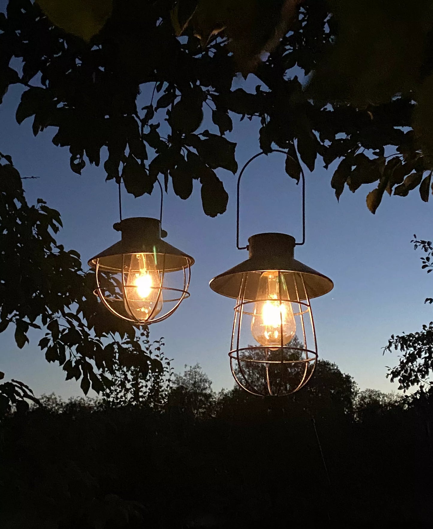 Hagebelysning Taklampe Solcelle Led Hengende Sort Antall 17x22cm
