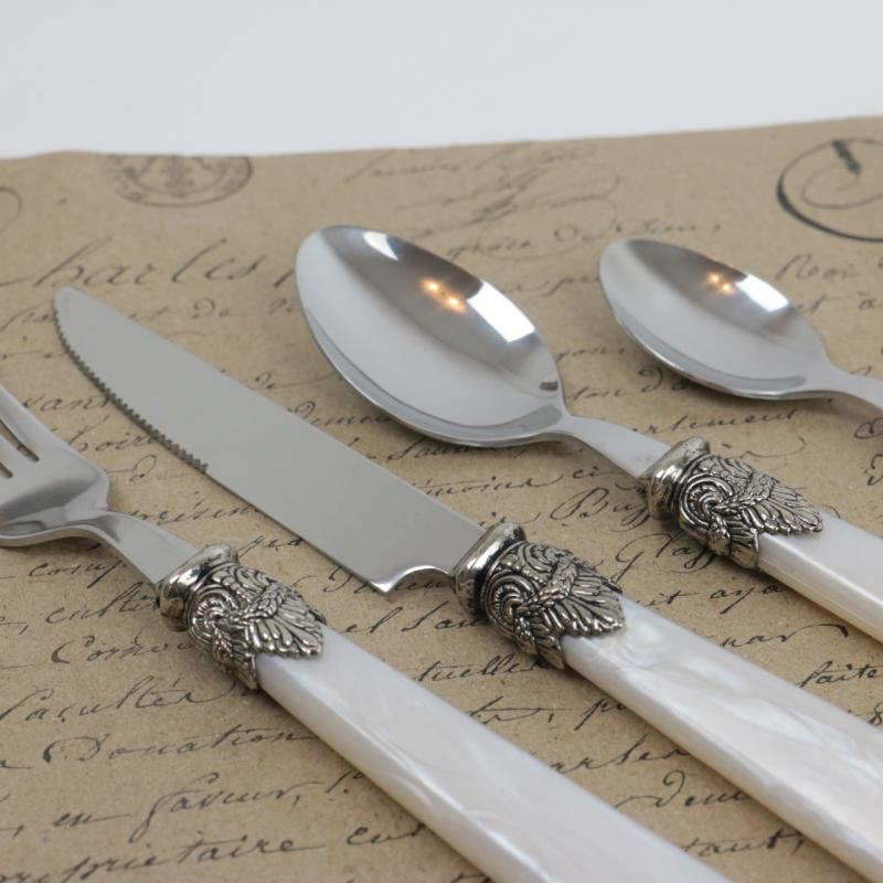 Bestikk Linas 16 stykker - antikk perlehvit