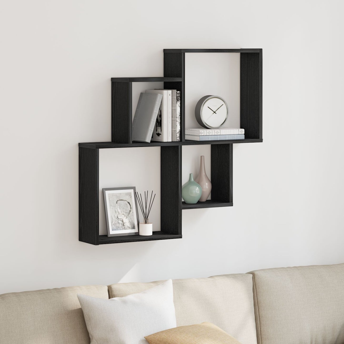 Veggskap i svart eik 80x15x78,5 cm av konstruert tre