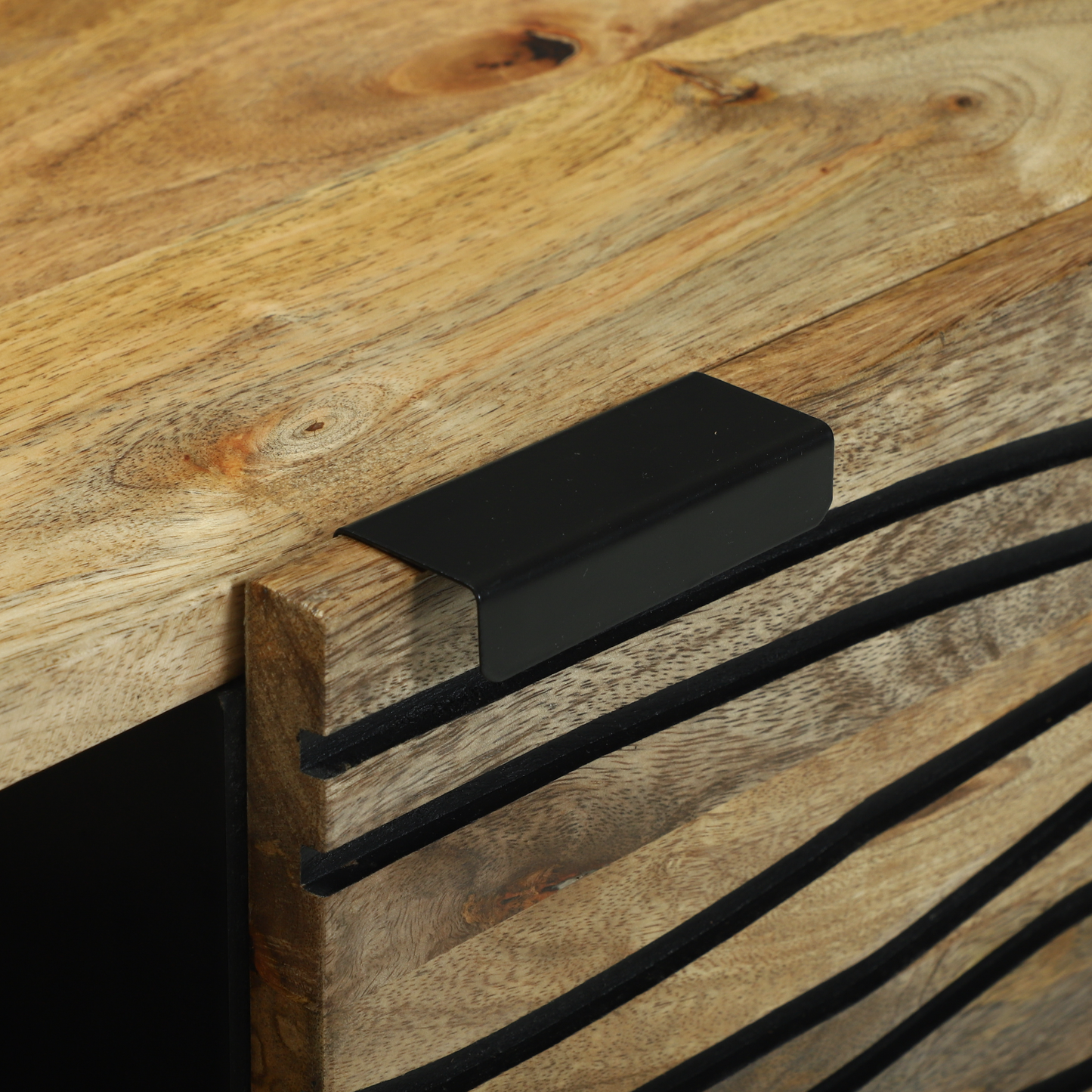 Salongbord Sofabord Tre med hylle Geometrisk med lagring med dør Brun 80 x 50 x 40 cm heltre mango