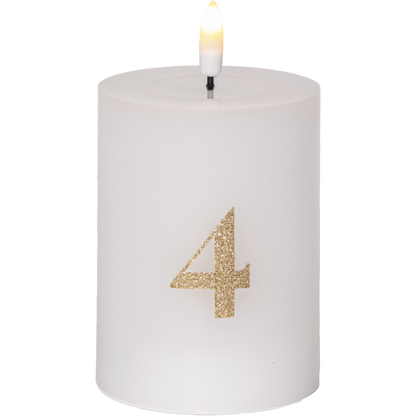Batteridrevet LED-blokklys 12,5 cm – Advent 1–4 – Hvitt med gullfargede tall