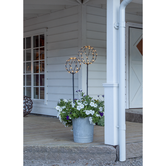 Hagebelysning Soldrevet sett med 2 svarte runde kuler 130/110 cm