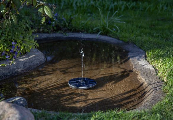 Hagebelysning Soldrevet Fontene