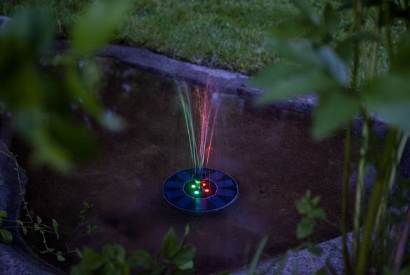 Hagebelysning Soldrevet Fontene