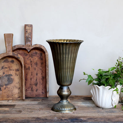 Blomsterpotte Pokal/Vase med spor H29,5/Ø11 cm