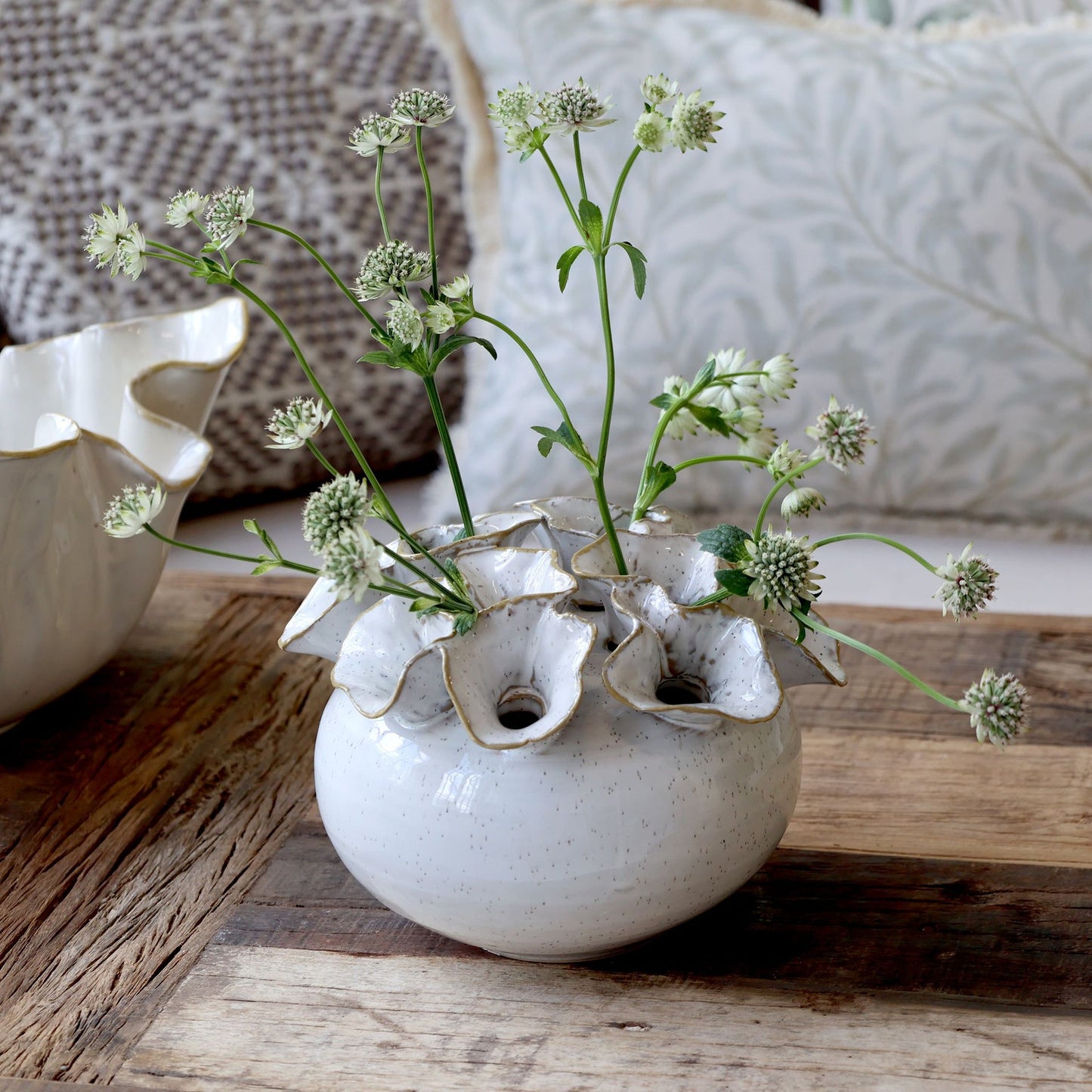 Dekorativ vase med 12 hull til blomster H15/Ø21 cm