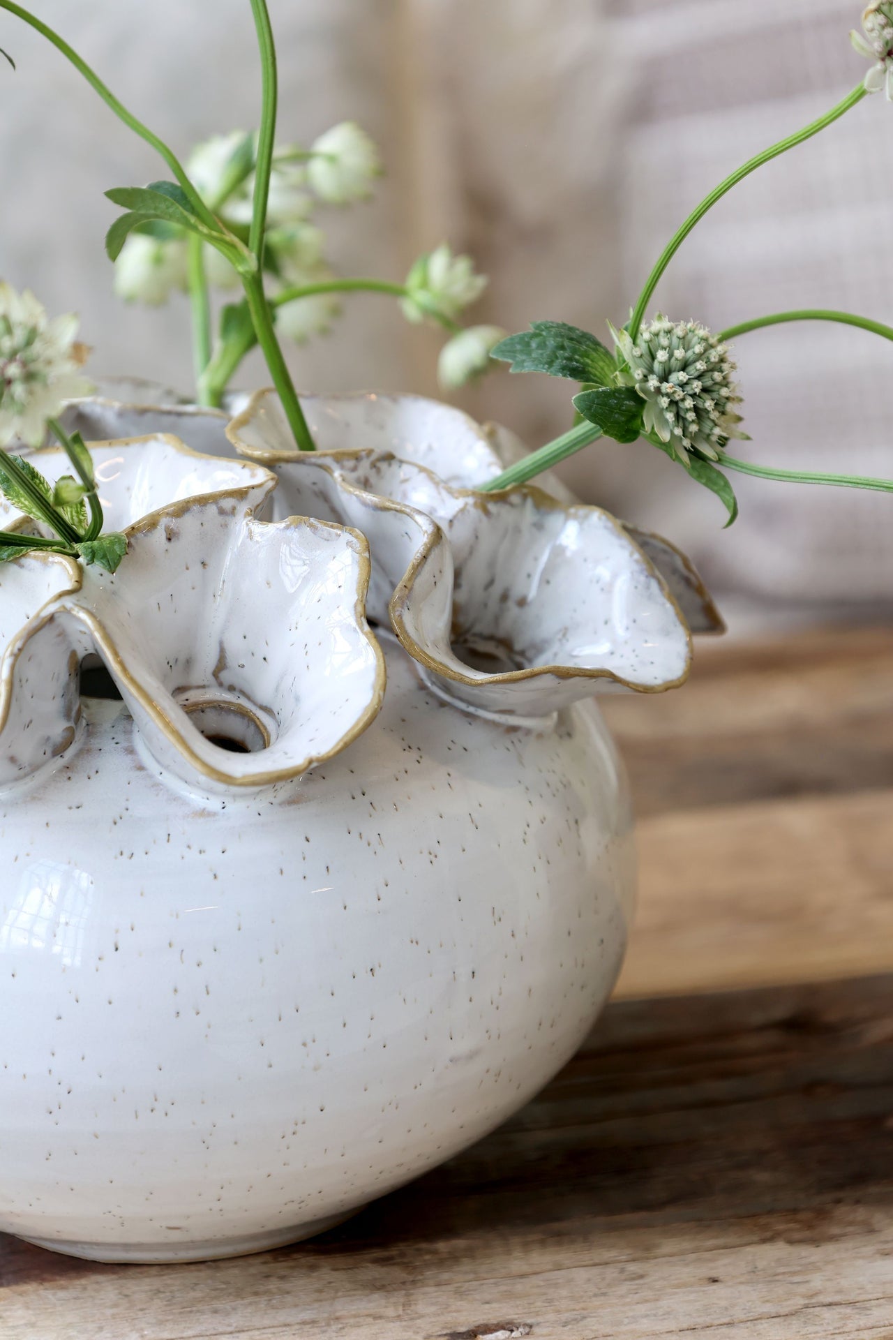 Dekorativ vase med 12 hull til blomster H15/Ø21 cm