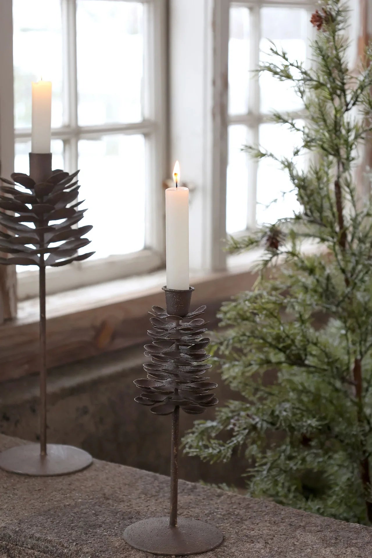 Julelysestake Kjegle H23/Ø10 cm antikk mokka