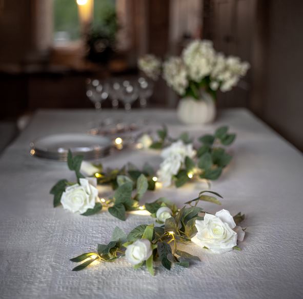 Div. belysning Lyslenke roser og blader 200 cm