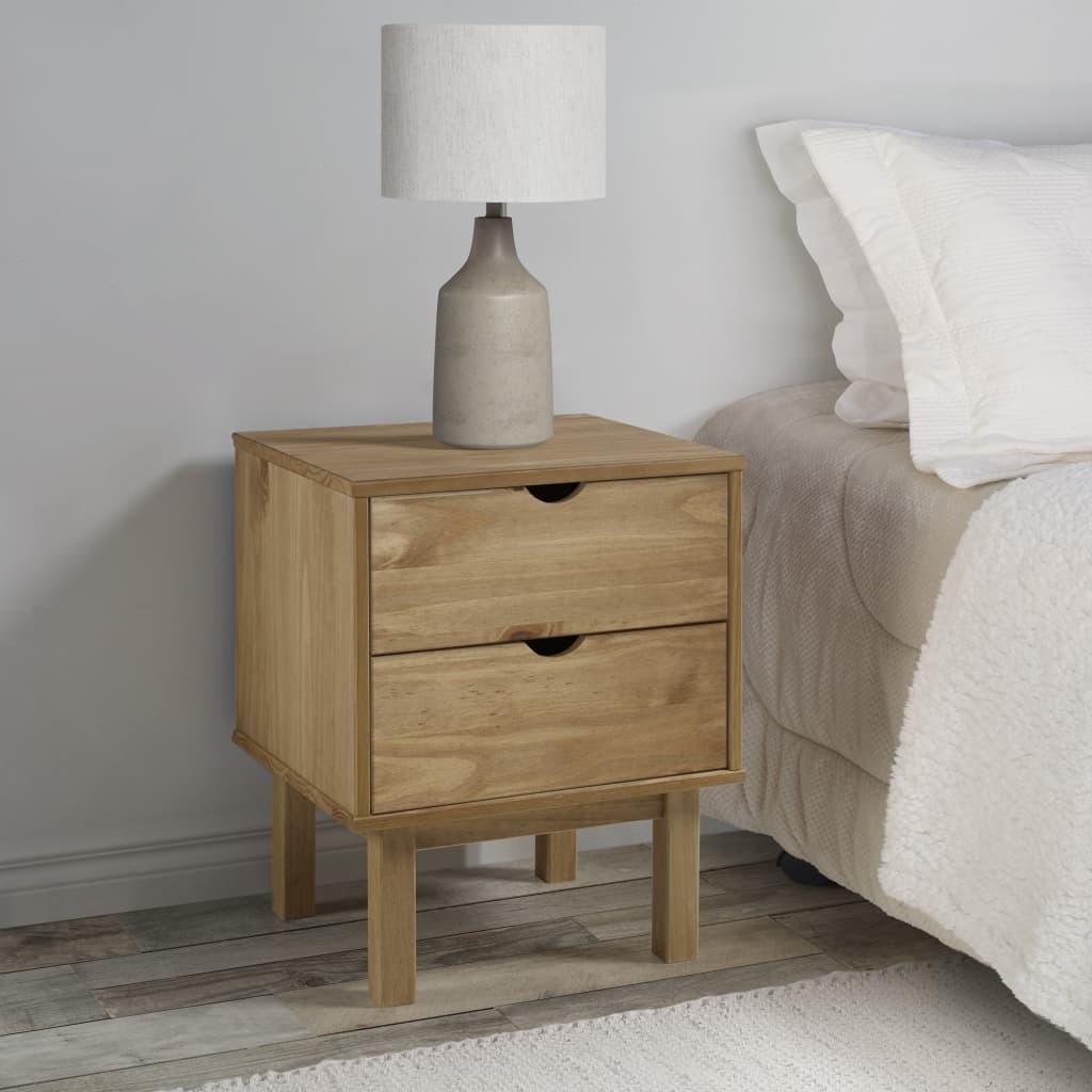 Nattbord Sengbord Tre heltre furu OTTA 45x39x57 cm