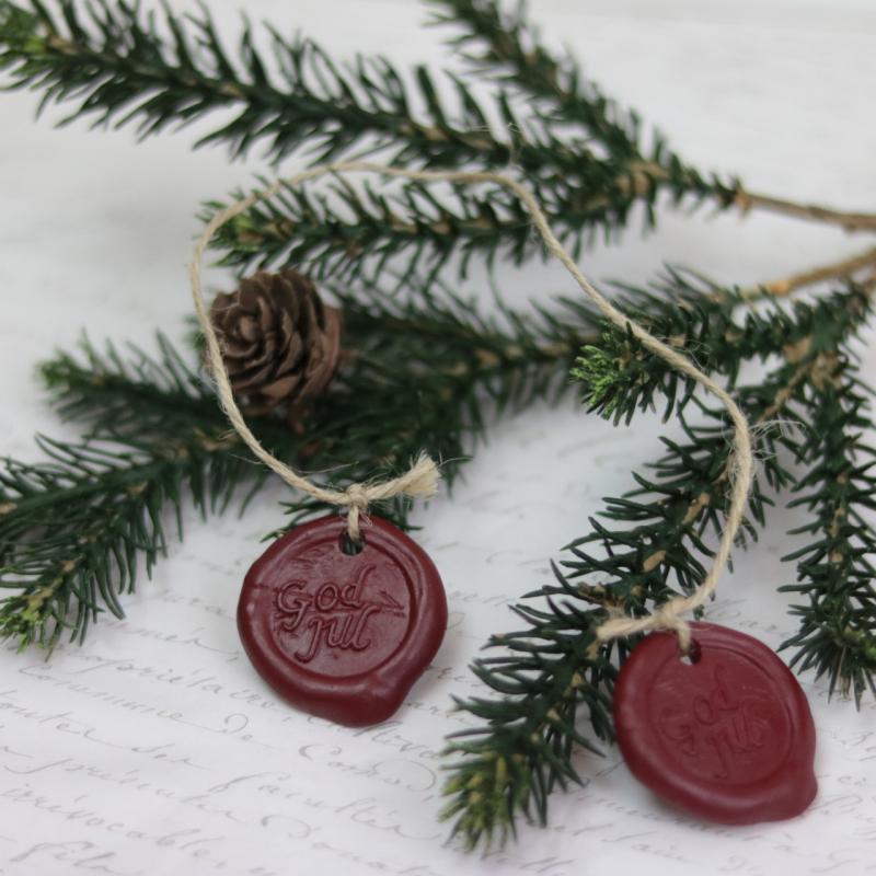 Innendørs julepynt God Jul Seal - rød 2-pack SALG