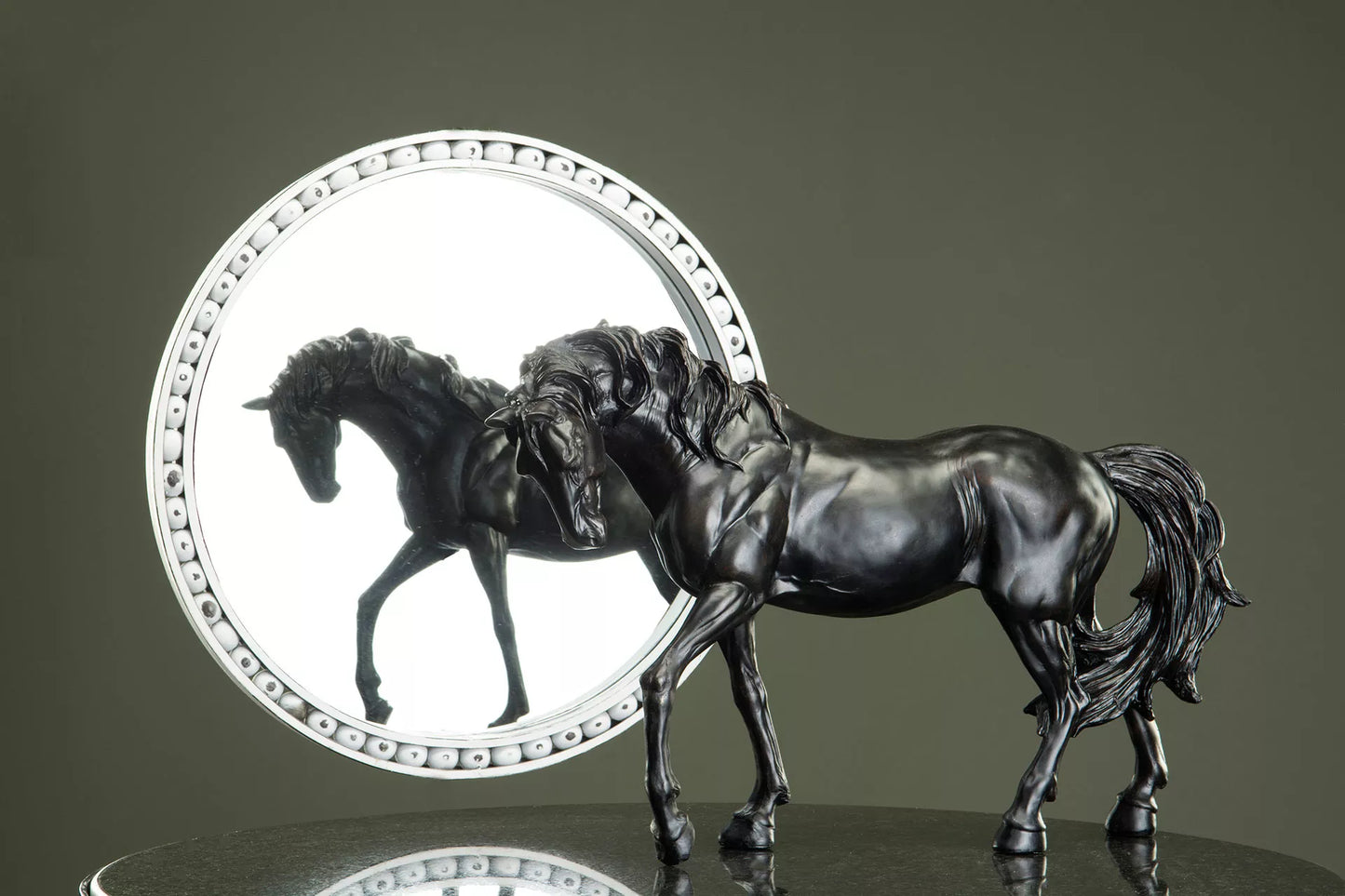 Dekorasjon Dyr Hest Svart Brun 44 cm