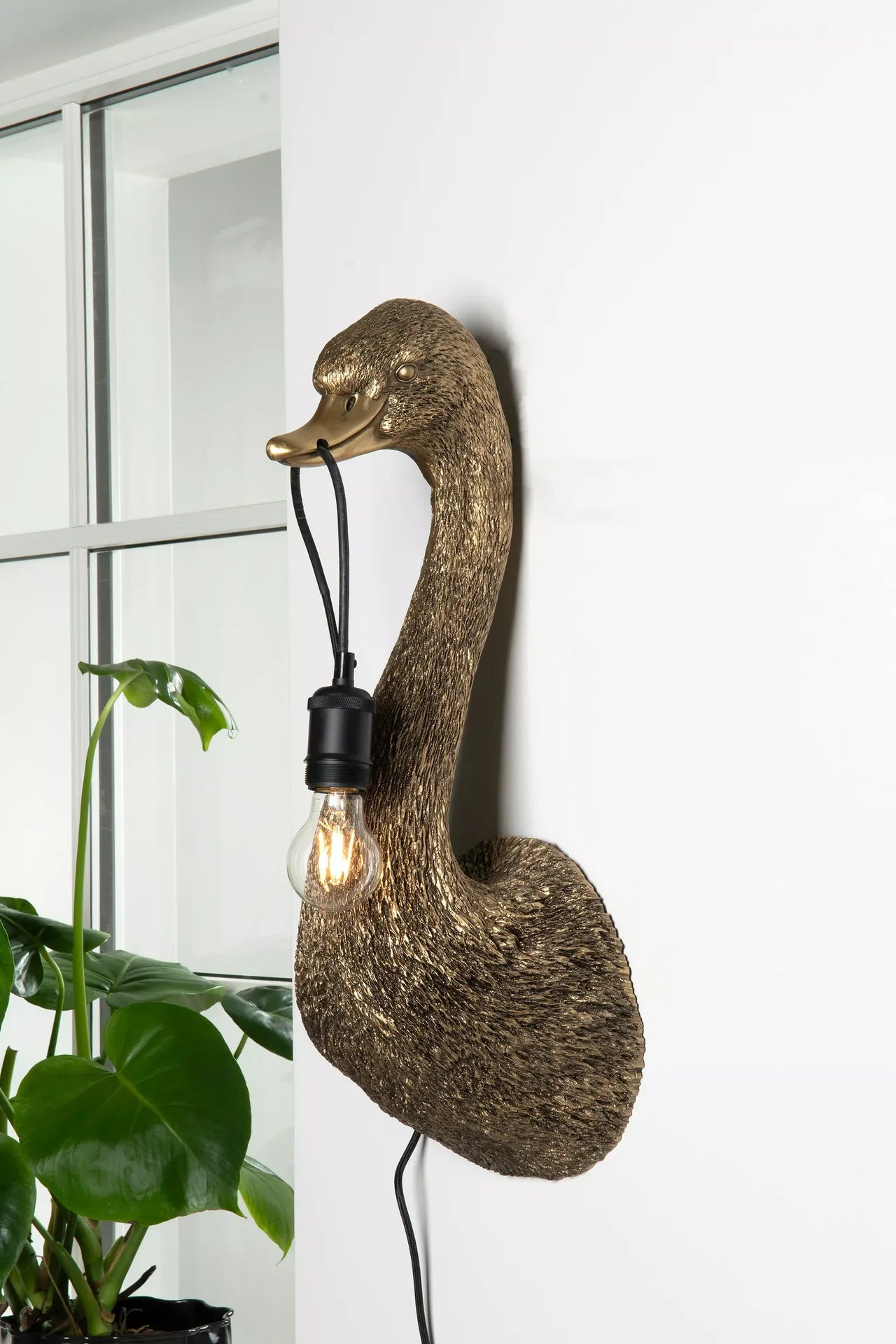 Vägglampa Svan Polyresin 23x18x59cm