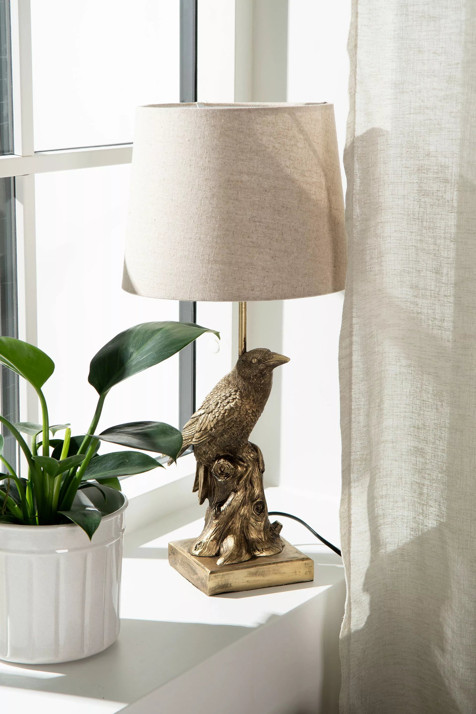 Bordslampa Lampfot Kråka Guld Poly 13,5x12,5x41cm I lager: Vecka  6