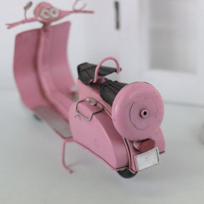 Dekorasjon Metalldekorasjon Vespa Rosa Metall 27 cm