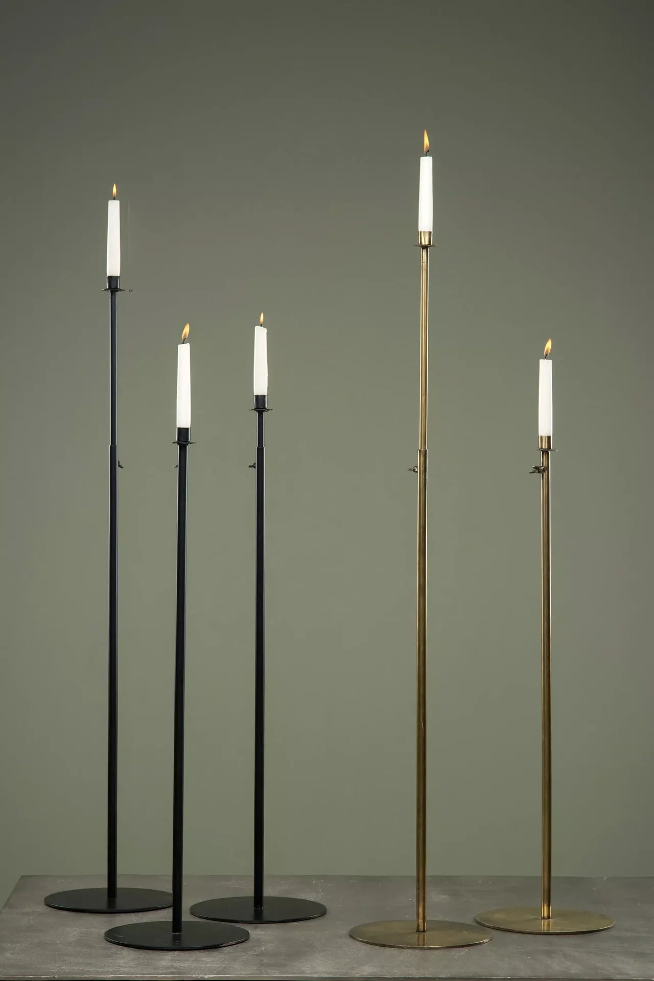 Lysestake Reglerbar 82-154 cm - antik mässing