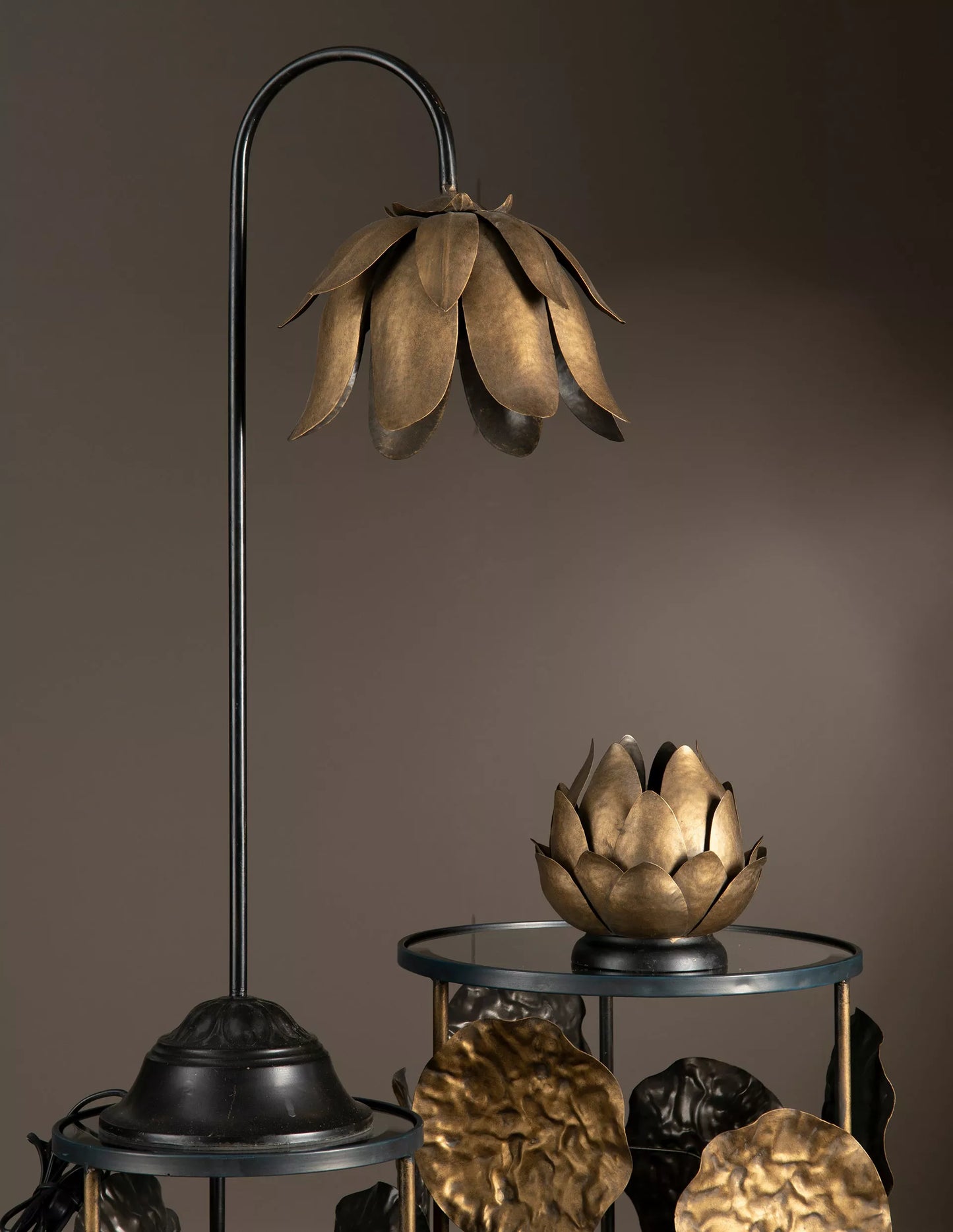 Bordlampe Vannlilje Svart / Messing