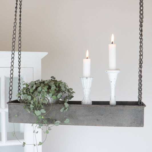 Hengende hylle med høy kant - antikk grå