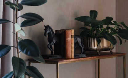 Dekor bokstøtte Hest Poly 2-pakning 12x10x22cm